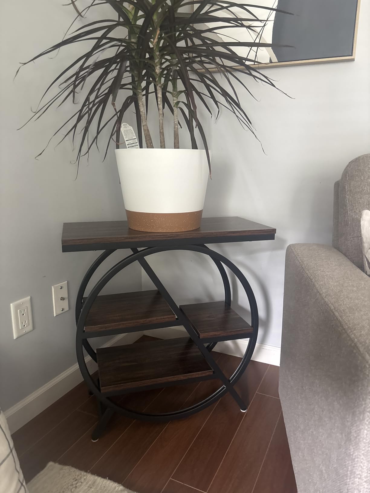 UrbanEdge Странична маса photo review