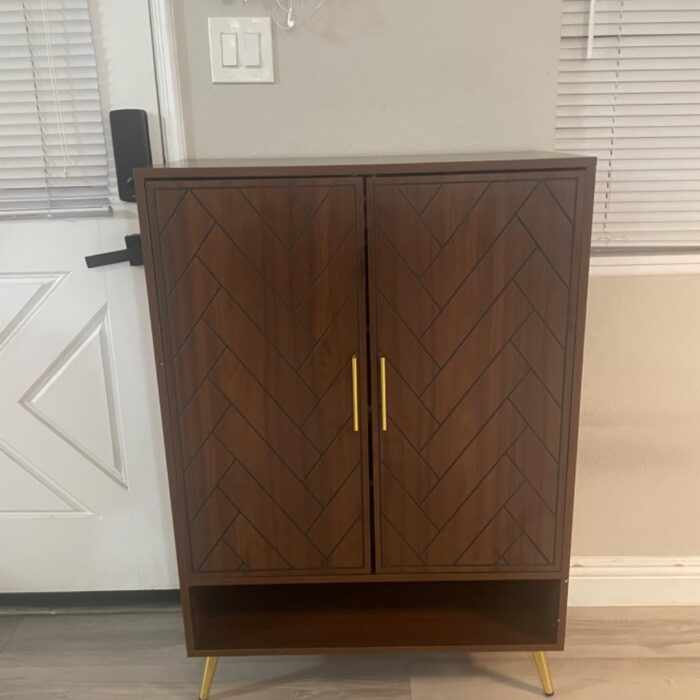 Elegance Модерен плакар за чевли со златни детали photo review