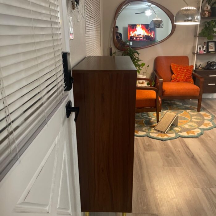 Elegance Модерен плакар за чевли со златни детали photo review